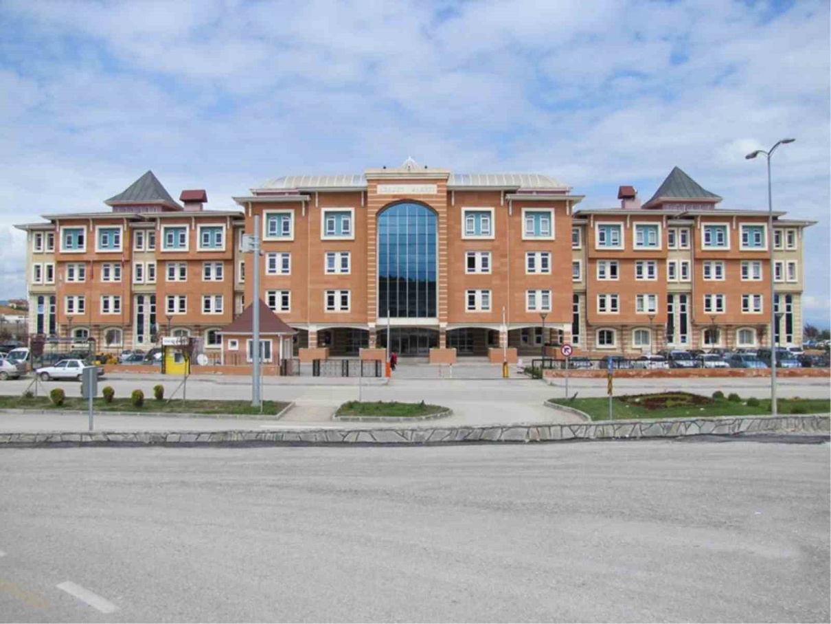 Ormanı ateşe veren sanık 8 yıl 4 ay hapis ve 83 bin 300 TL adli para cezası aldı